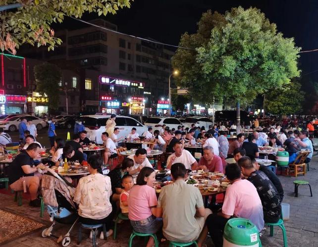 襄阳夜市美食一条街